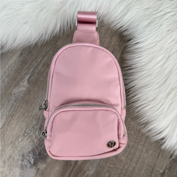 lululemon athletica | Bags | Lululemon Everywhere Sling  display picture 2